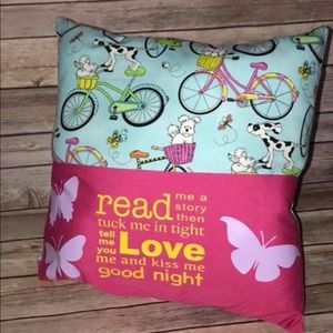 Children’s Reading Pillows with book pocket